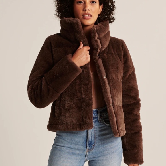 Abercrombie & Fitch Jackets & Blazers - NWT Abercrombie Fitch Faux Fur Mini Puffer SZ XL